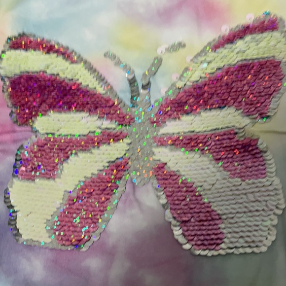 Sequence changes from dark pink to light pink brings hair tie - Picture 4 of 5